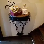 לינה וארוחת בוקר La Cornue