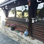 La Cornue לינה וארוחת בוקר *