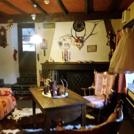 La Cornue Bed & Breakfast *